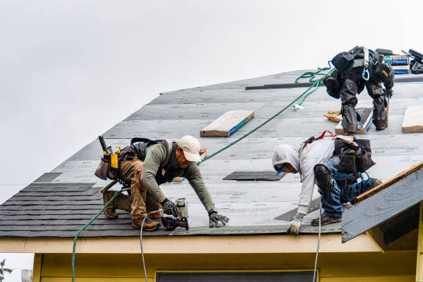 Professional Gutter Installation technician working in Hudson, MI